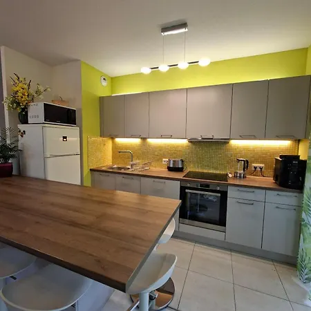 Apartamento Sahar's *